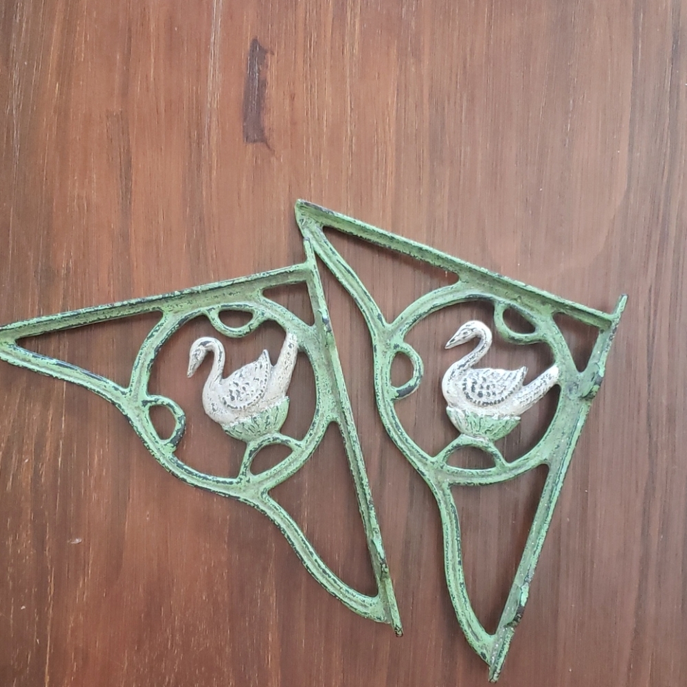 Anthropologie swan shelf brackets (pair)